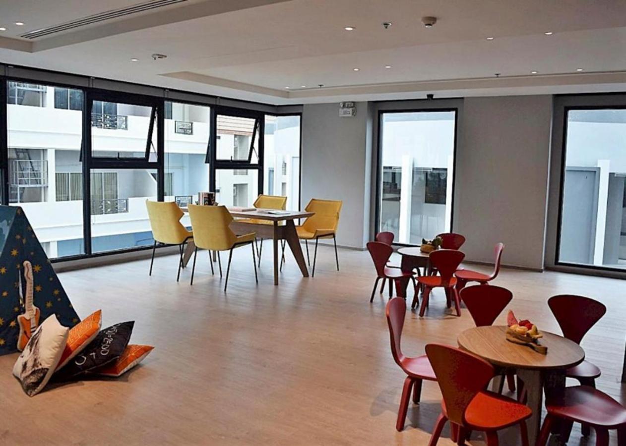 The Base Central Apartments Pattaya Εξωτερικό φωτογραφία
