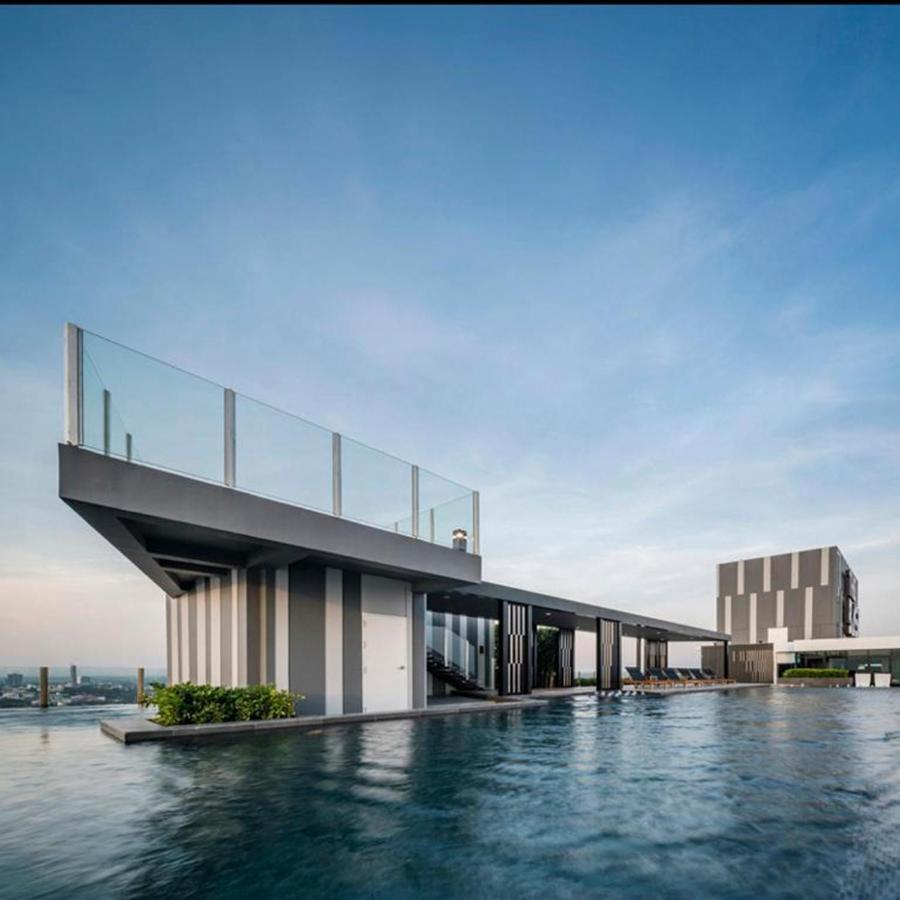 The Base Central Apartments Pattaya Εξωτερικό φωτογραφία